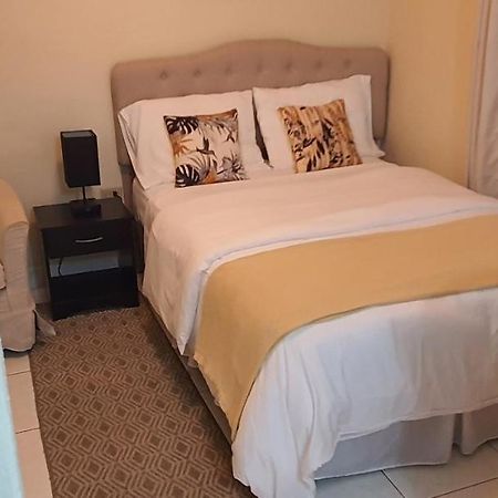 Hastings Towers 4D - Studio Apt Opp Beach بريدج تاون المظهر الخارجي الصورة
