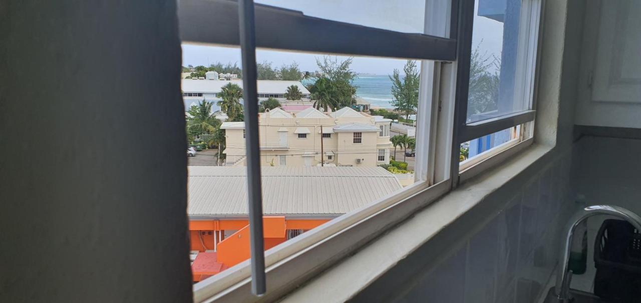Hastings Towers 4D - Studio Apt Opp Beach بريدج تاون المظهر الخارجي الصورة