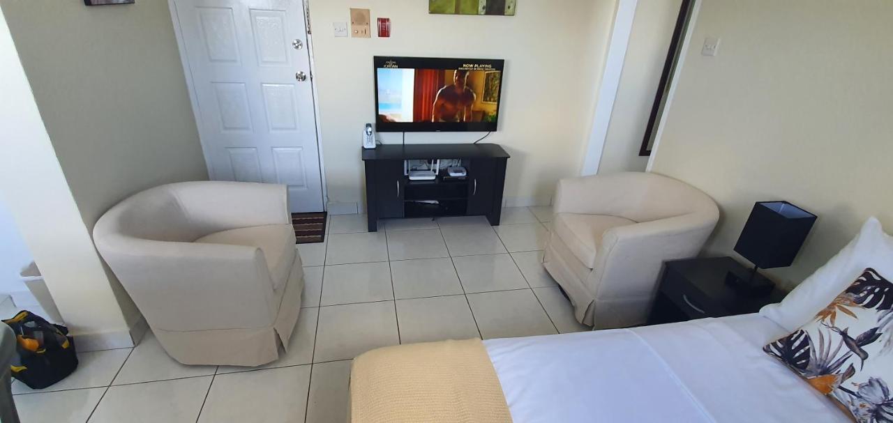 Hastings Towers 4D - Studio Apt Opp Beach بريدج تاون المظهر الخارجي الصورة