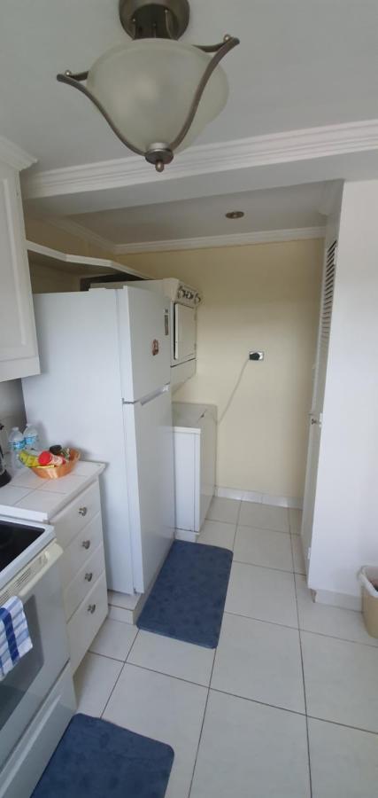 Hastings Towers 4D - Studio Apt Opp Beach بريدج تاون المظهر الخارجي الصورة