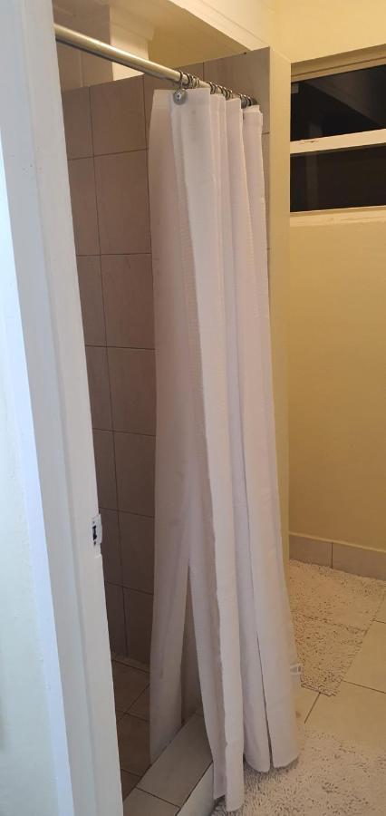Hastings Towers 4D - Studio Apt Opp Beach بريدج تاون المظهر الخارجي الصورة